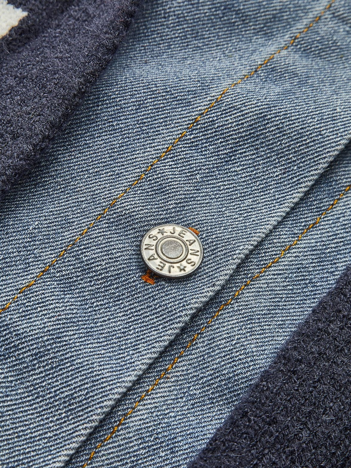Veste tricotée rayée col chemise denim nuage