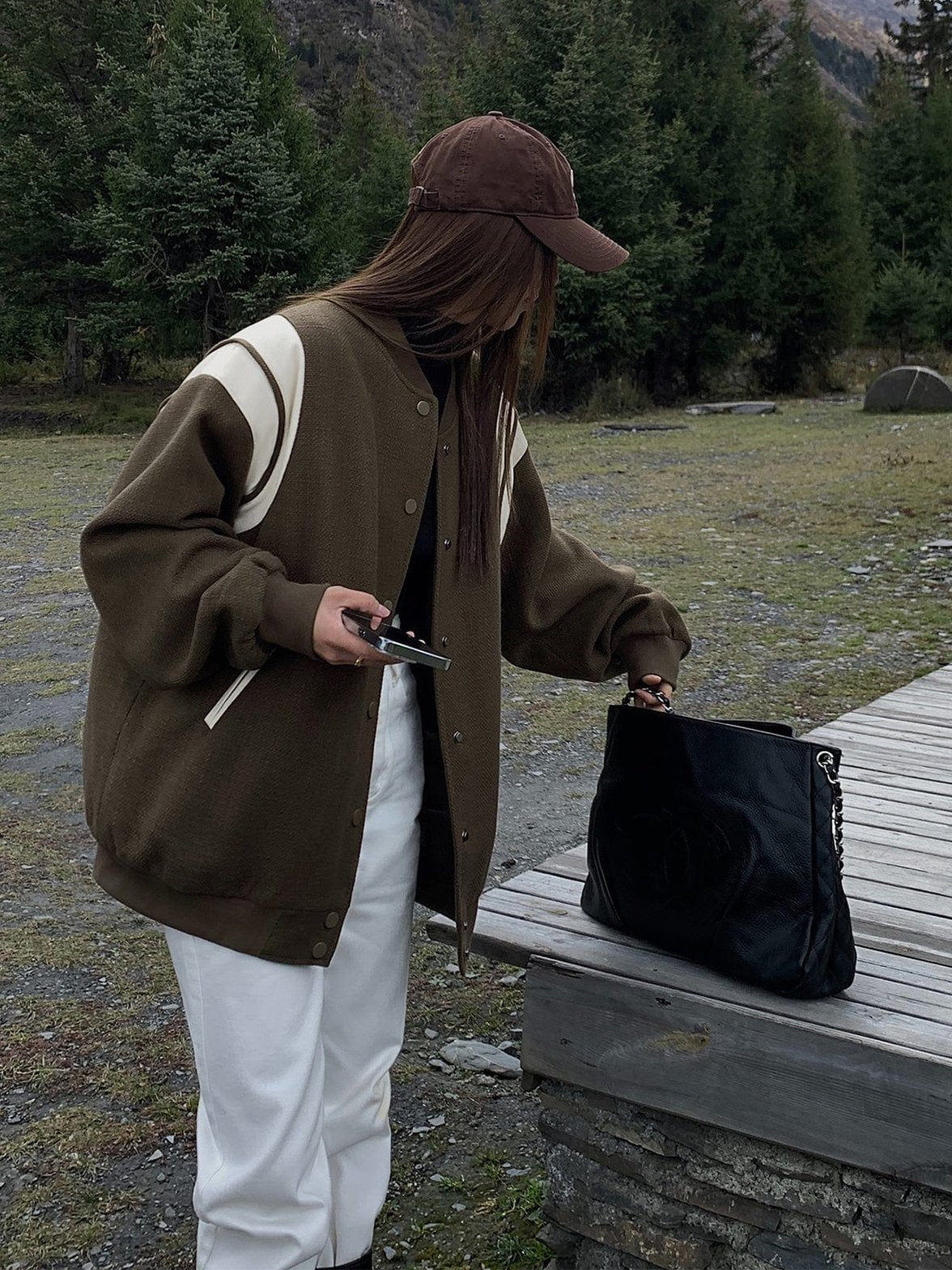 Veste tweed col montant vue de dos élégance