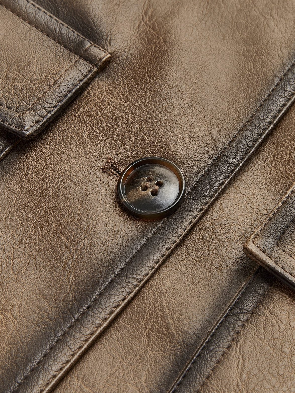 Veste vintage en simili cuir détail des poches étoile