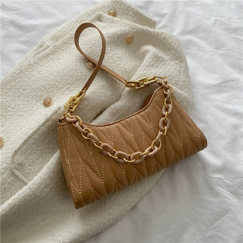 Sac baguette matelassé camel jolieandjuliette avec chaîne dorée et bandoulière cuir