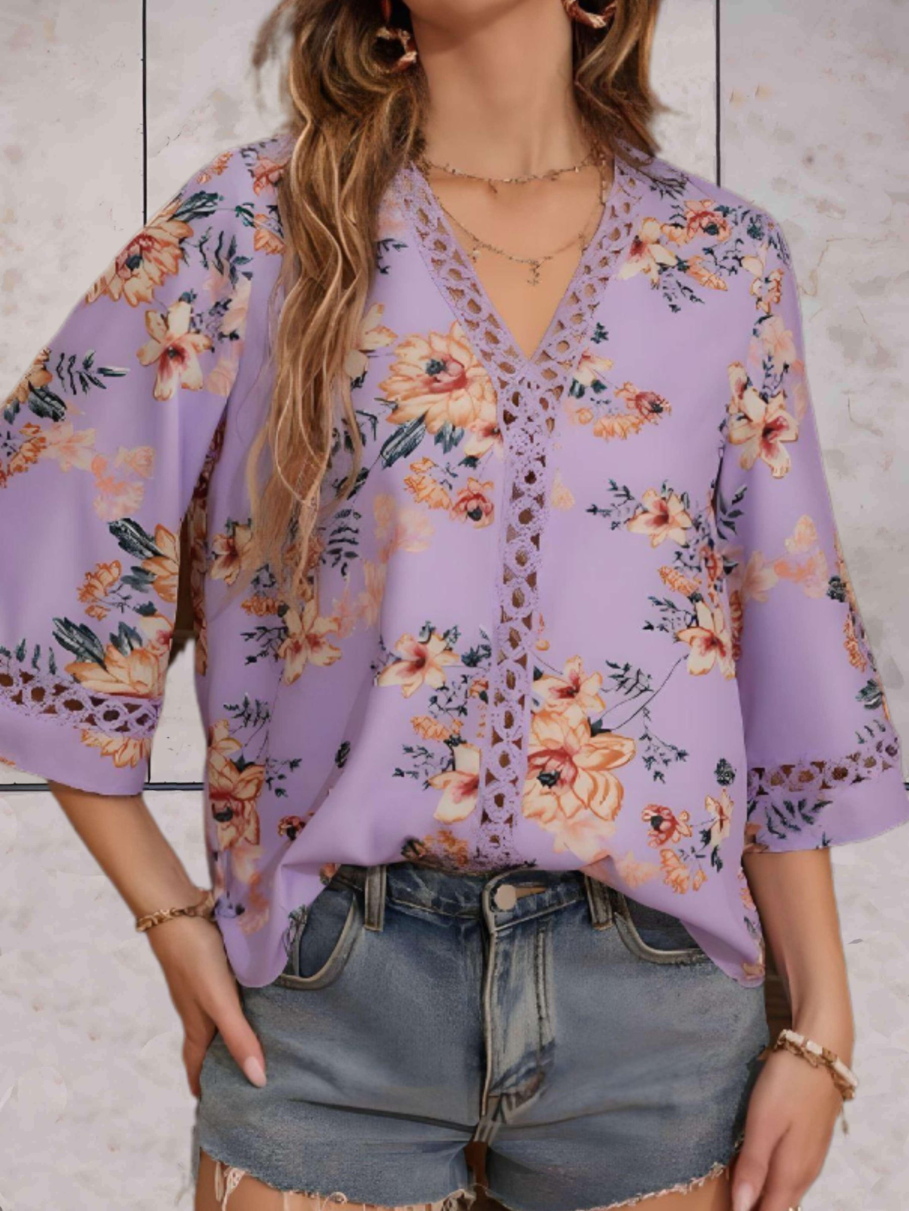 Blouse Femme Florale Légère - Col en V Flatteur et Chic