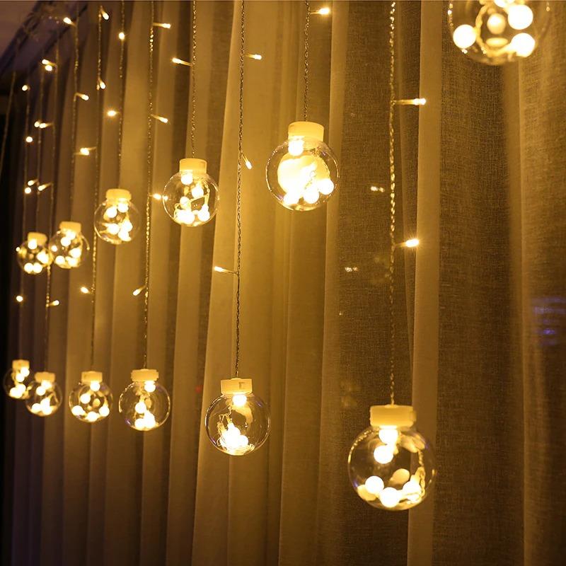 Luminaires Suspendus LED pour Extérieur - Ambiance Blanc Chaud et Multicolore