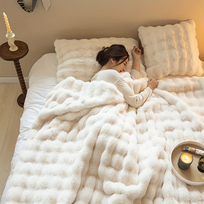 Couverture en Fausse Fourrure Douce - Luxe et Confort pour Toutes les Saisons
