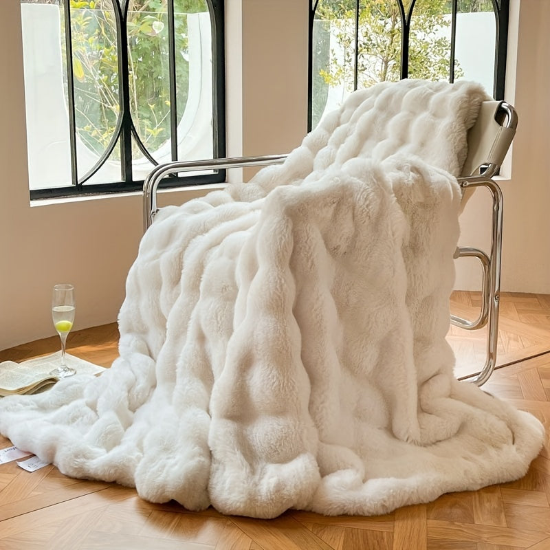 Couverture en Fausse Fourrure Douce - Luxe et Confort pour Toutes les Saisons