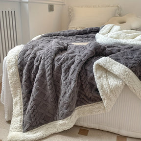 Couverture en Fleece Réversible - Douceur et Chaleur pour Toutes les Saisons