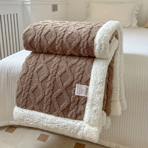 Couverture en Fleece Réversible - Douceur et Chaleur pour Toutes les Saisons