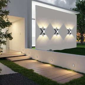 Applique Murale LED en Forme de X - Éclairage Extérieur Résistant aux Intempéries