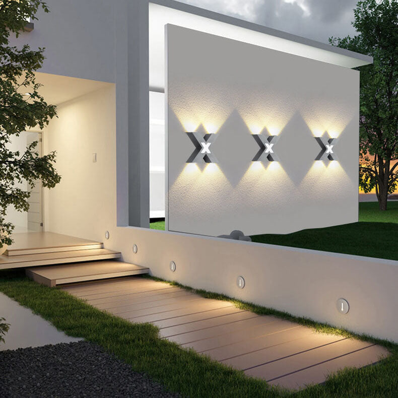 Applique Murale LED en Forme de X - Éclairage Extérieur Résistant aux Intempéries