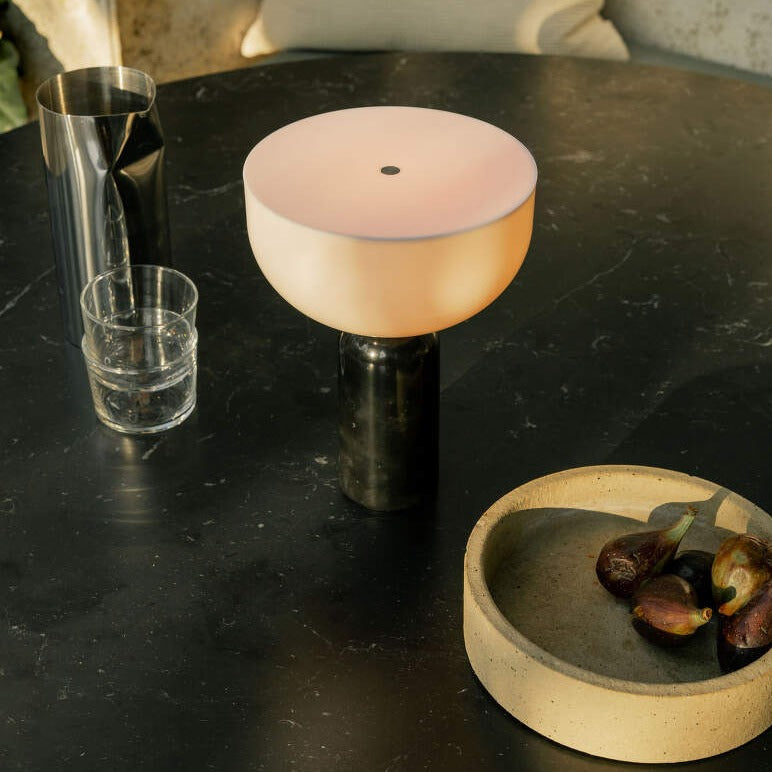 Lampe de Table en Marbre - Élégance et Éclairage Chaleureux