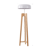 Lampe en Bois de Bambou - Élégance et Éclairage Chaleureux