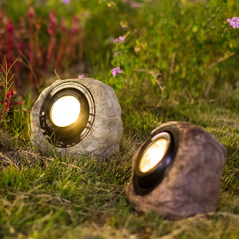 Lampe Solaire d'Extérieur en Pierre - Éclairage Écologique et Durable