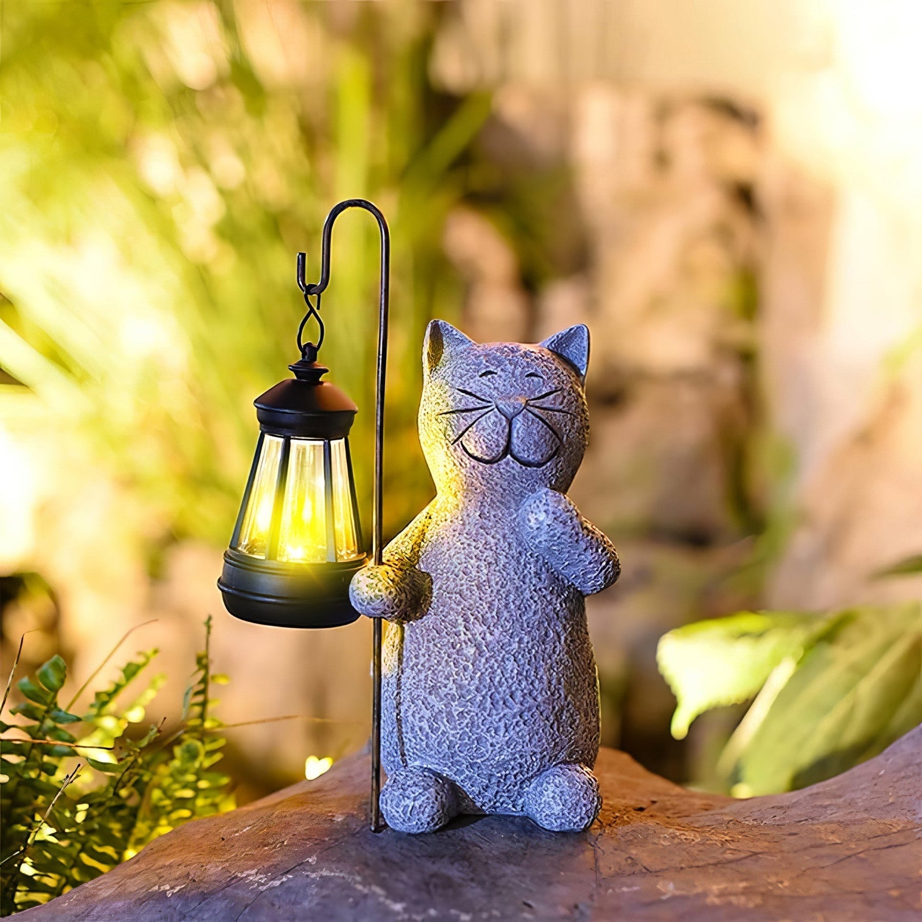 Lampe Solaire Chat Doré - Éclairez Votre Jardin avec Magie