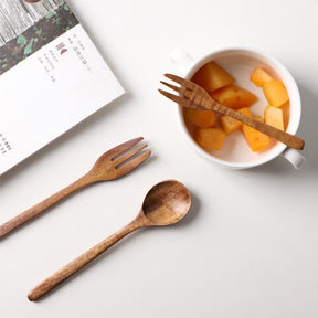 Cuillère et Fourchette en Bois Clair - Élégance Naturelle pour Cuisine et Service