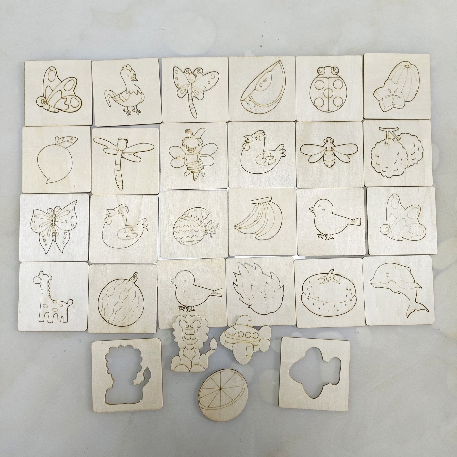 Ensemble de Dessin Montessori 20 Pièces - Développe Créativité et Motricité Fine