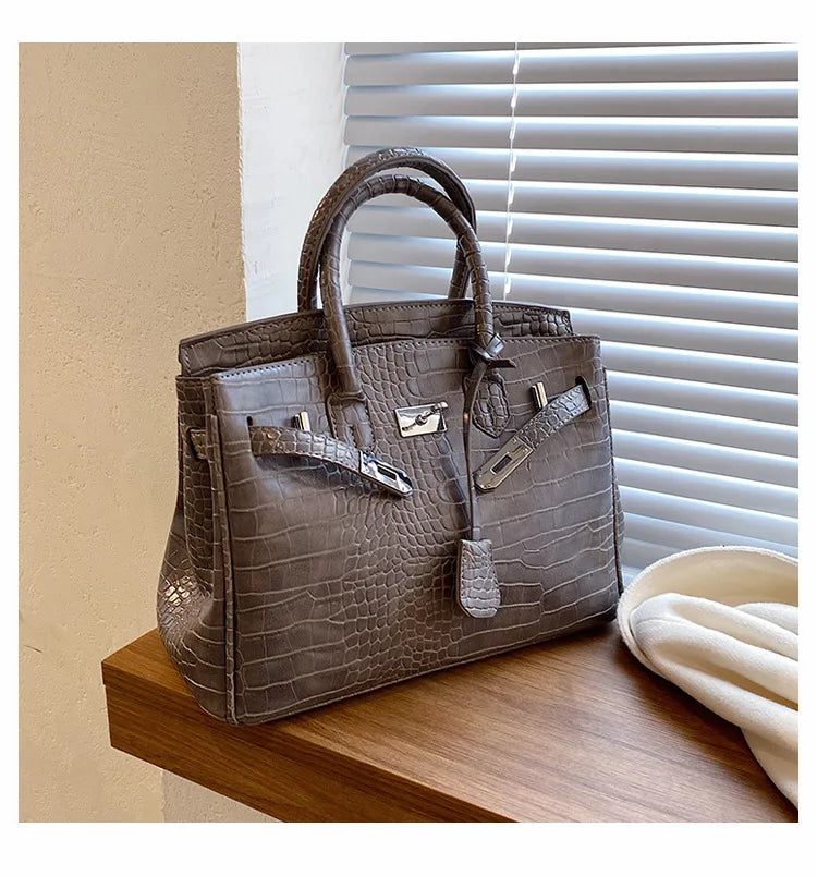 Sac fourre-tout en Cuir PU - Spacieux et Ajustable pour Femmes