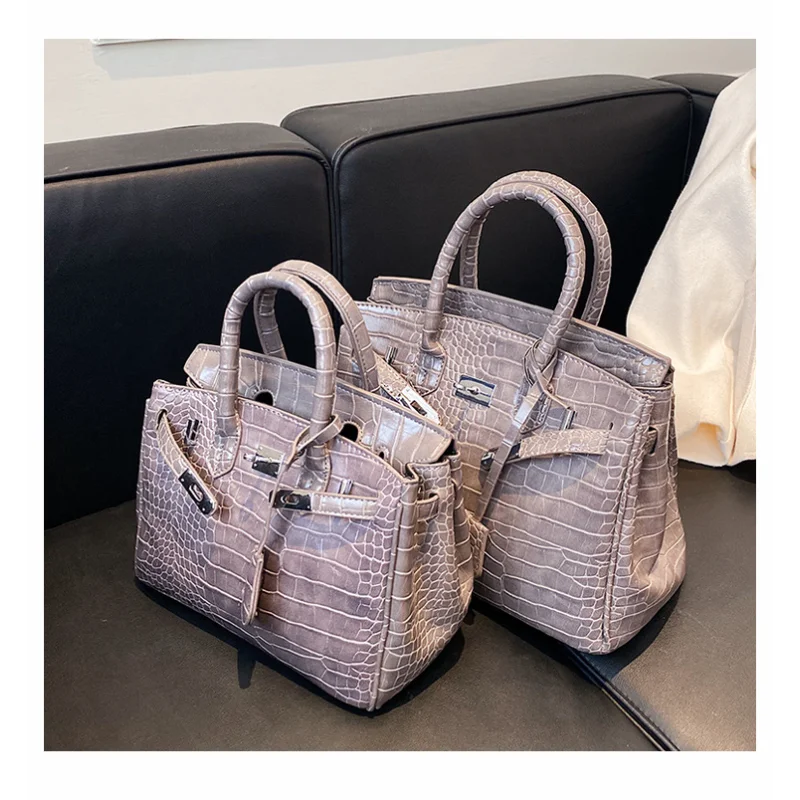 Sac fourre-tout en Cuir PU - Spacieux et Ajustable pour Femmes