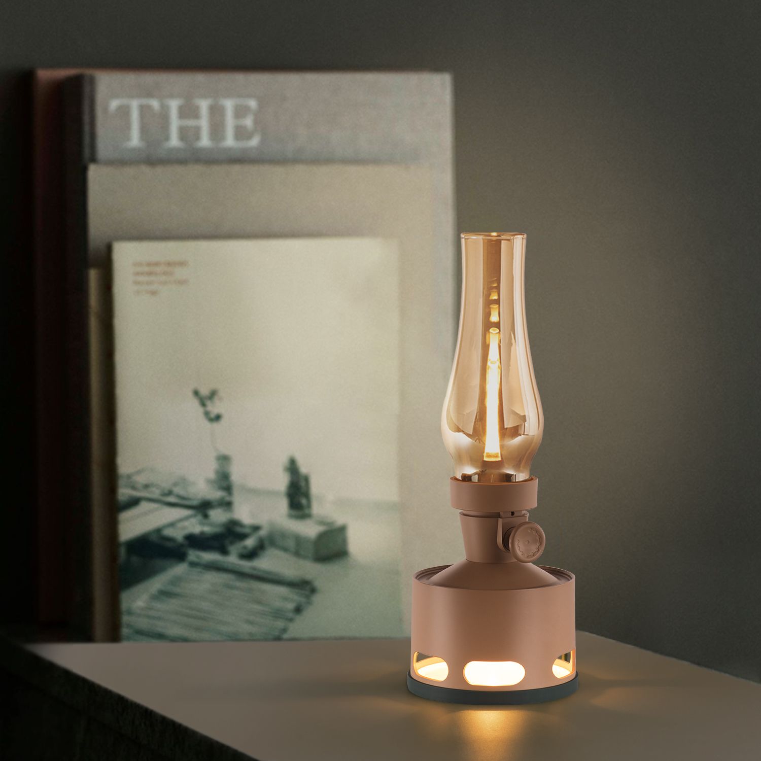 Lanterne LED Ancienne Style Rétro - Charme Nostalgique et Efficacité Énergétique