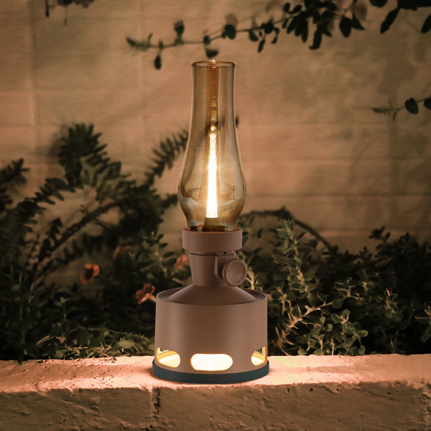 Lanterne LED Ancienne Style Rétro - Charme Nostalgique et Efficacité Énergétique