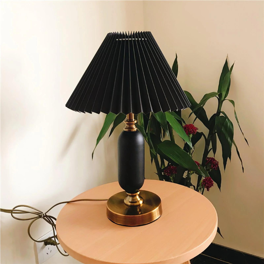 Lampe Industrielle Vintage - Élégance et Lumière Atmosphérique