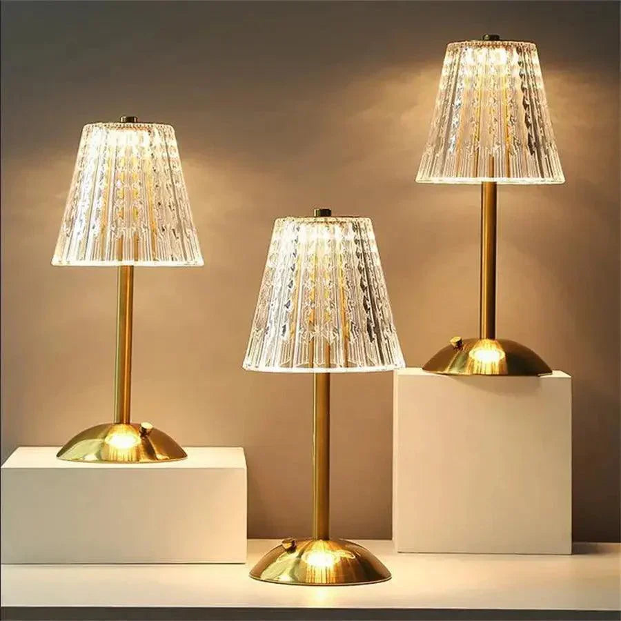 Lampe de Table Vintage en Cristal - Élégance Intemporelle et Fonctionnalité Moderne
