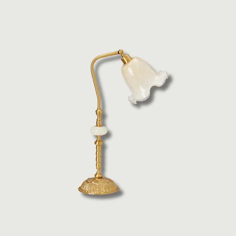Lampe de Table Vintage Florale - Élégance et Ambiance Douce dans Votre Espace