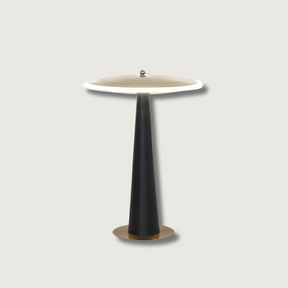 Lampe de Table en Cuivre - Éclairage Moderne et Élégant