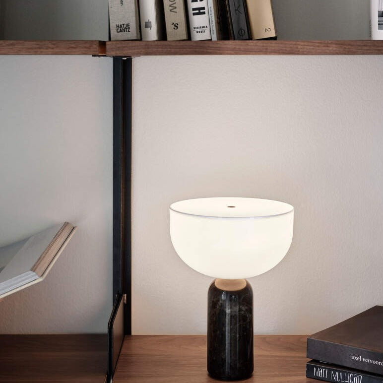 Lampe de Table en Marbre - Élégance et Éclairage Chaleureux