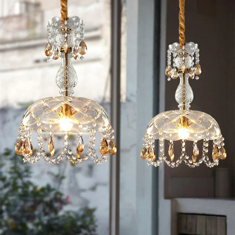 Lustre en Cristal de Luxe - Artisanat Unique et Design Élégant