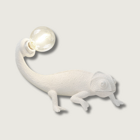 Lampe de Table Caméléon en Résine - Design Unique et Éclairage Chaleureux