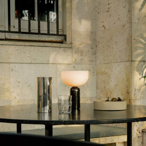 Lampe de Table en Marbre - Élégance et Éclairage Chaleureux