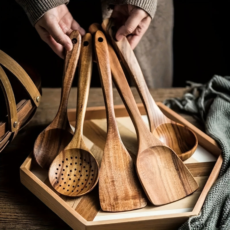 Ustensiles de Cuisine en Teck - Ensemble Durable et Ergonomique de 5 Pièces