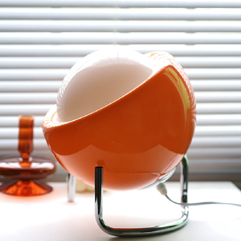 Lampe de Table Bauhaus - Design Rétro-Chic et Éclairage Ambiant