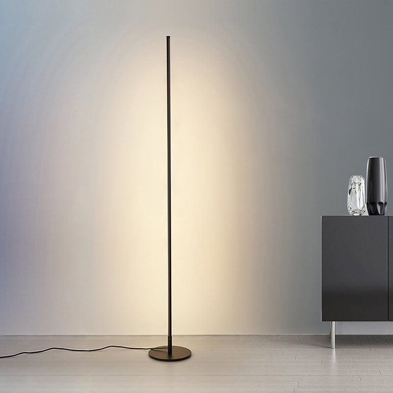 Lampe sur Pied LED - Contrôle Sans Fil et Ambiance Personnalisable