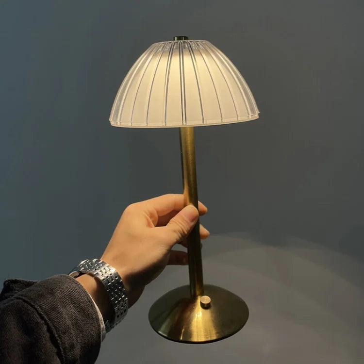 Lampe LED Sans Fil - Design Élégant et Luminosité Réglable