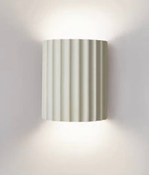 Applique Murale en Résine Moderne - Éclairage Élégant et Durable