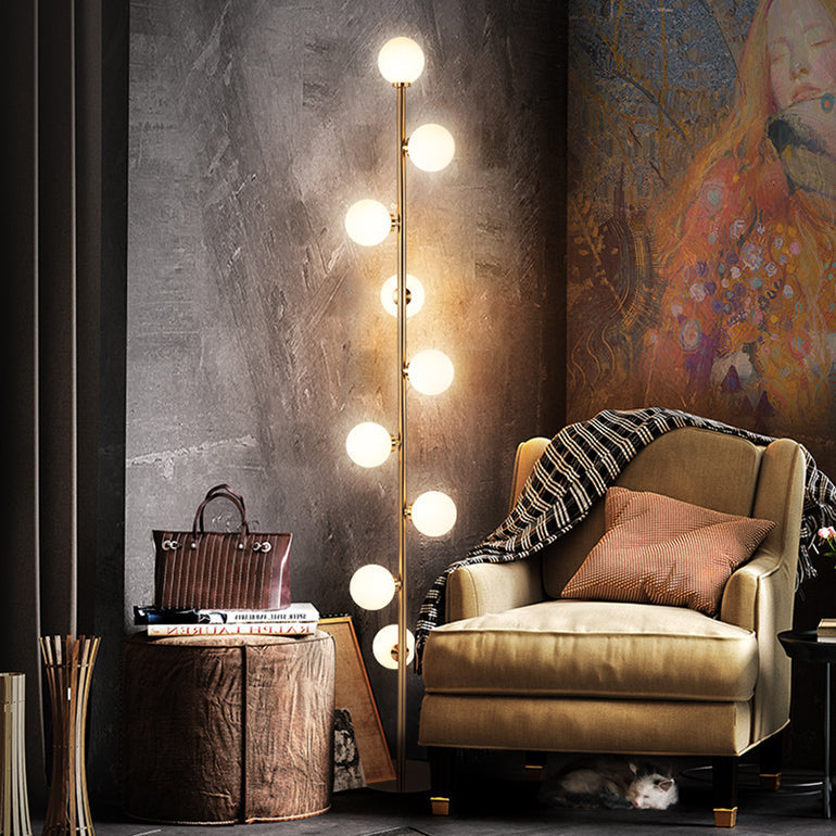 Lampe sur Pied Scandinave Dorée - Élégance et Efficacité Énergétique