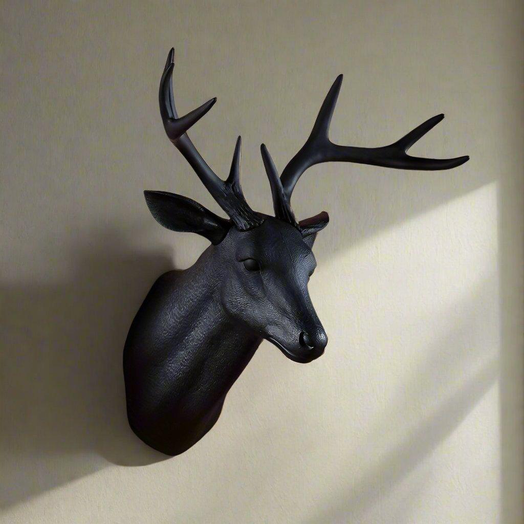 Décor Mural Cerf Nordique - Élégance Rustique et Artisanat Fait Main