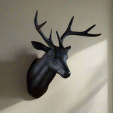 Décor Mural Cerf Nordique - Élégance Rustique et Artisanat Fait Main