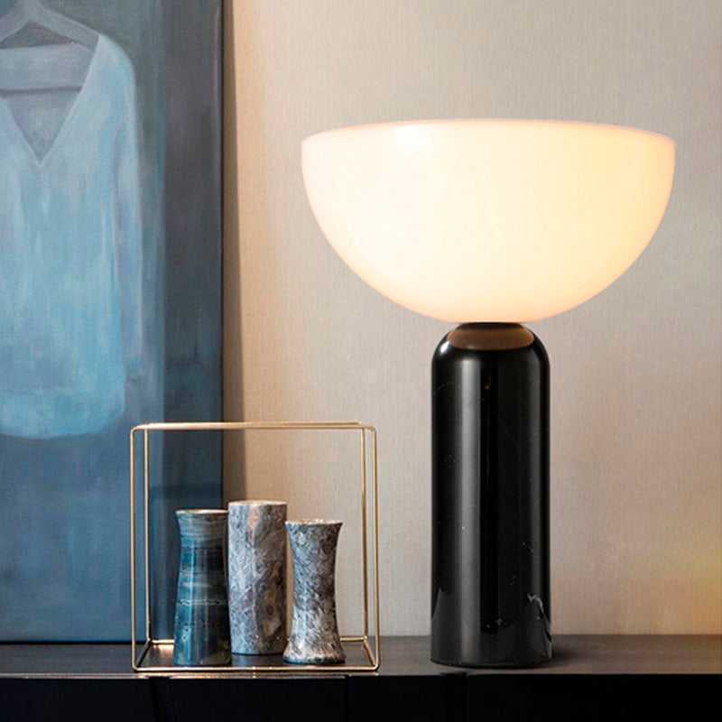Lampe de Table en Marbre - Élégance et Éclairage Chaleureux