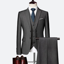 Costume Ajusté 3 Pièces pour Hommes - Élégance et Confort pour Événements Formels