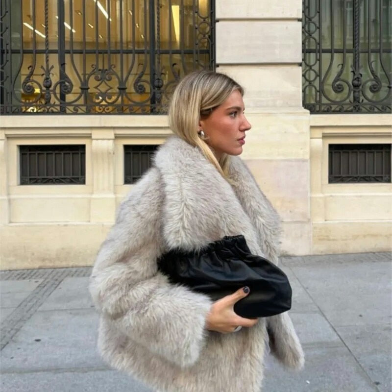 Veste en Fausse Fourrure Écologique - Élégance et Chaleur Luxueuse
