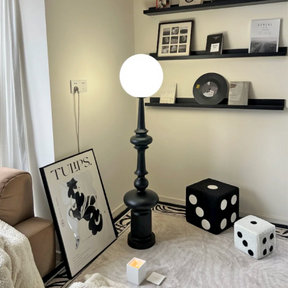 Lampe de Sol Bauhaus Noire - Élégance Géométrique et Atmosphère Chaleureuse