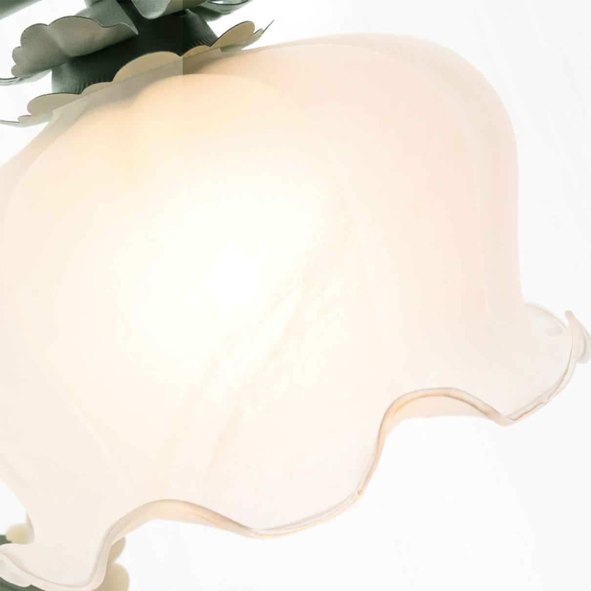 Lampe de Table Design Floral - Élégance et Durabilité pour Votre Intérieur
