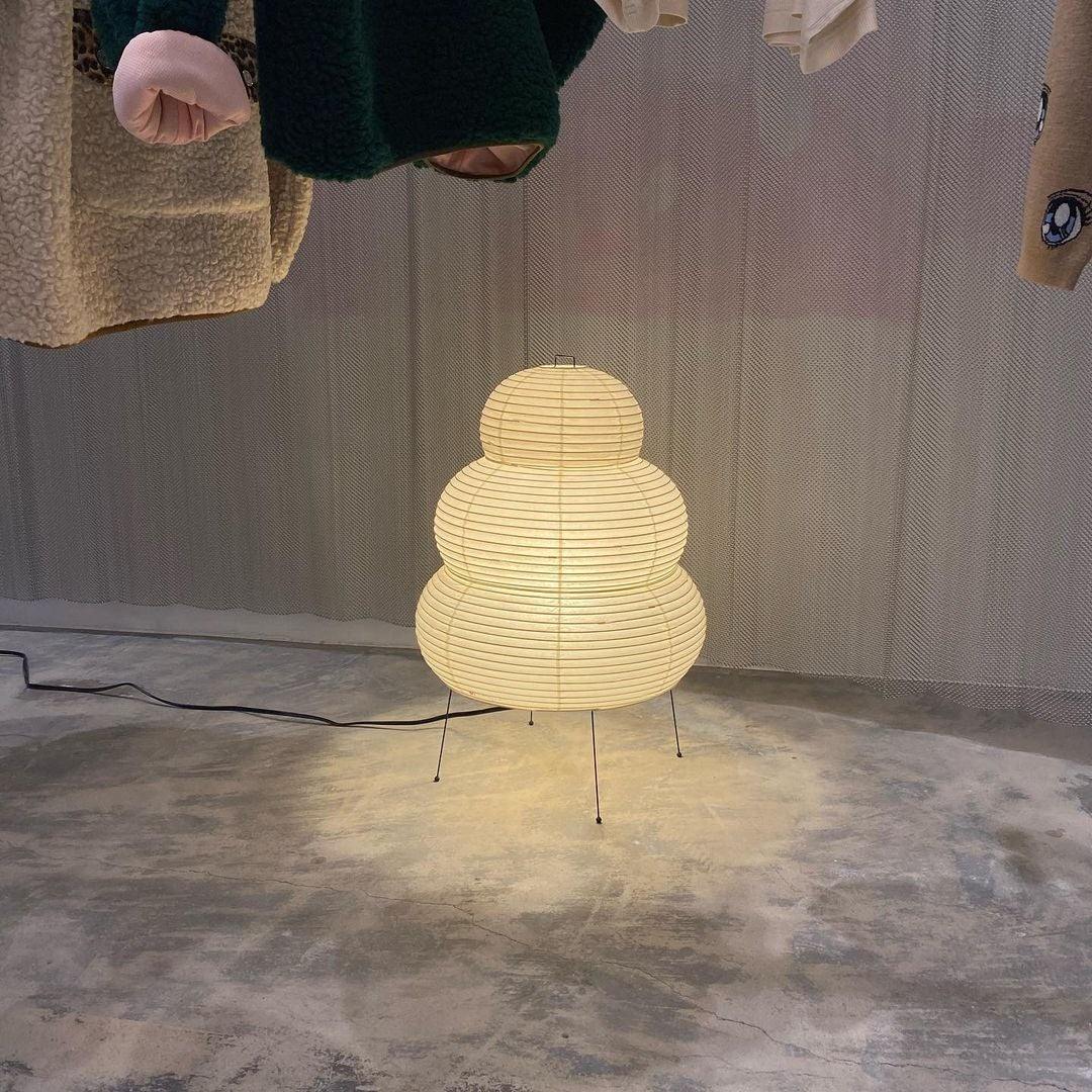 Lampe de Bureau en Papier de Riz - Ambiance Japonaise Sereine et Élégante