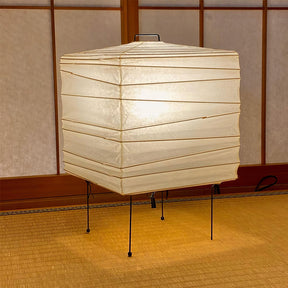 Lampe en Papier de Mûrier - Design Organique et Artisanat Raffiné