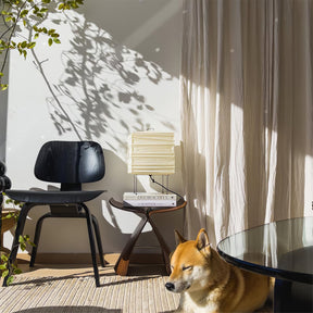 Lampe en Papier de Mûrier - Design Organique et Artisanat Raffiné