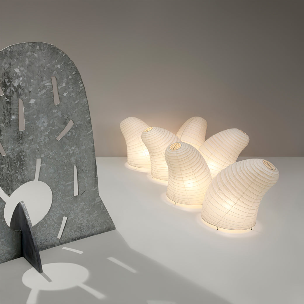 Lampe de Table en Papier de Mûrier - Design Organique et Élégant