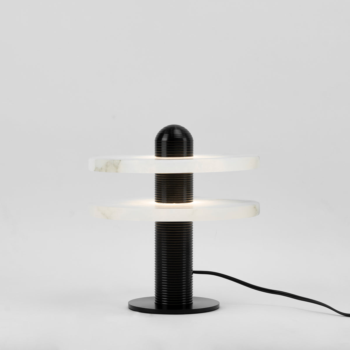 Lampe en Albâtre Translucide - Éclat Élégant et Design Futuriste