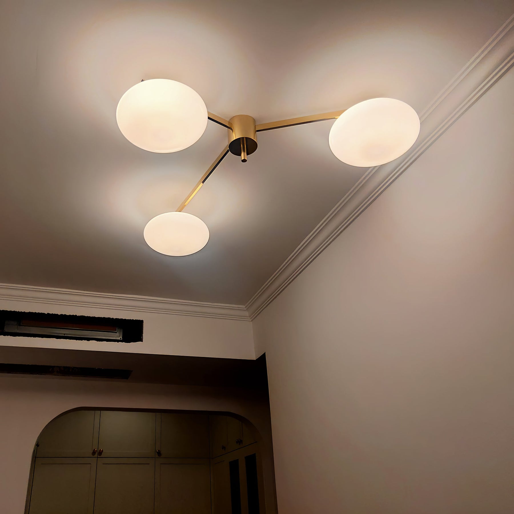 Plafonnier Art Déco en Verre - Élégance et Style pour Intérieur