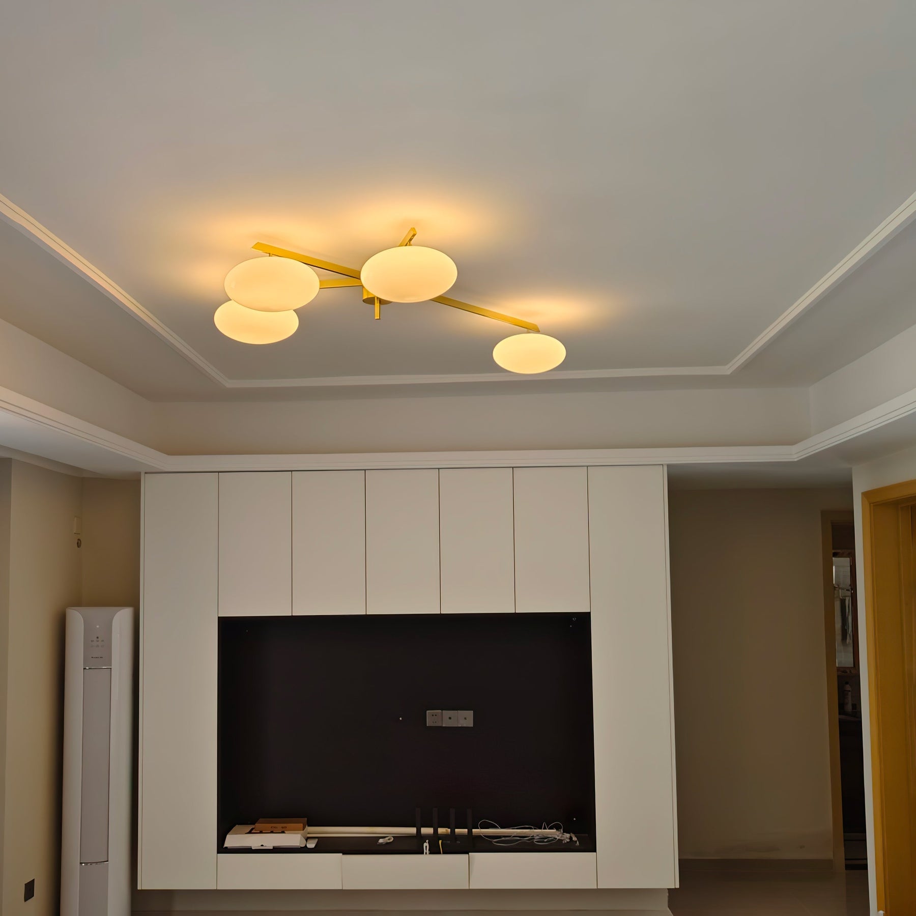 Plafonnier Art Déco en Verre - Élégance et Style pour Intérieur